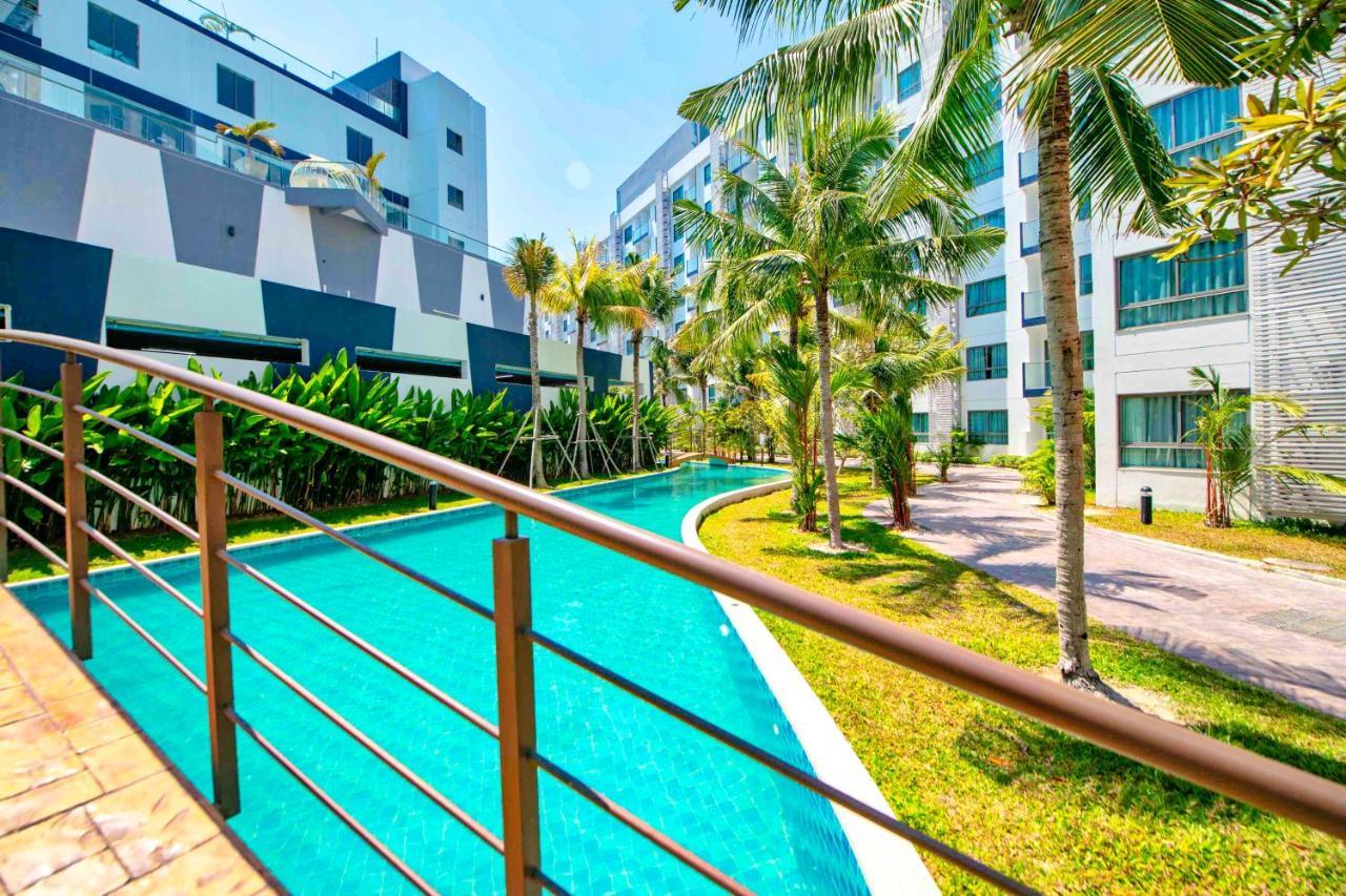Arcadia Beach Resort Pattaya Exterior photo