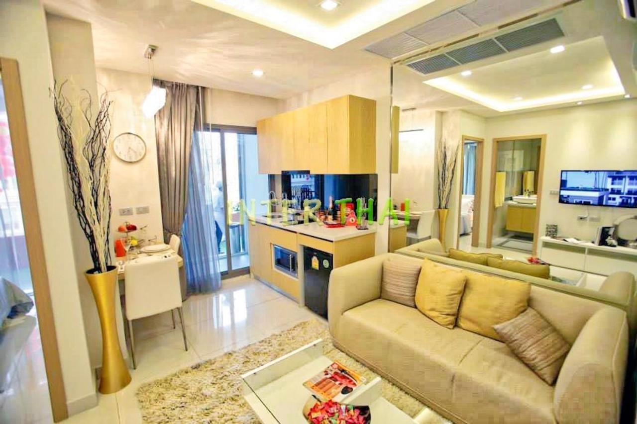 Arcadia Beach Resort Pattaya Exterior photo